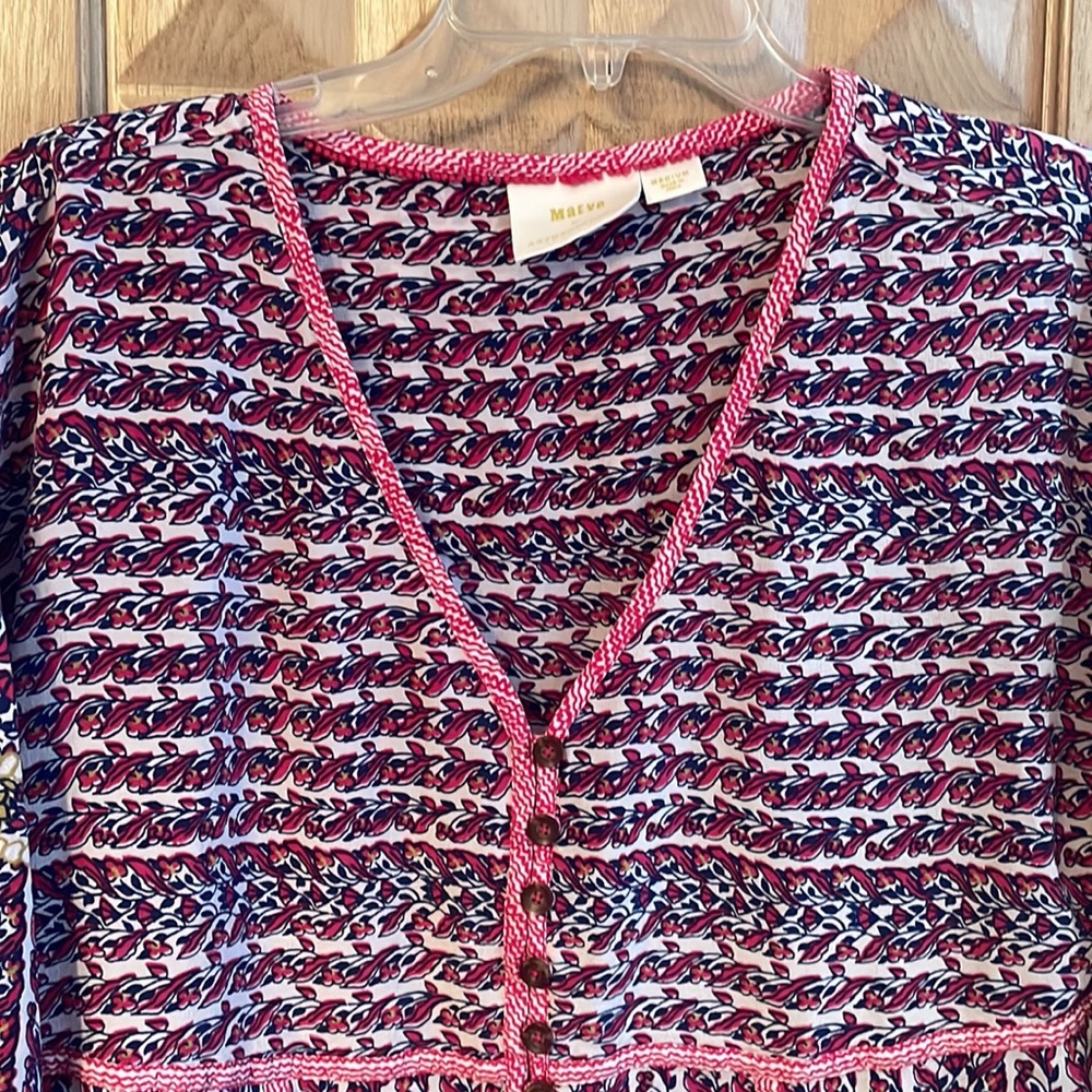 Anthropology Maeve Top - perfect for spring 🌸 - Picture 2 of 4